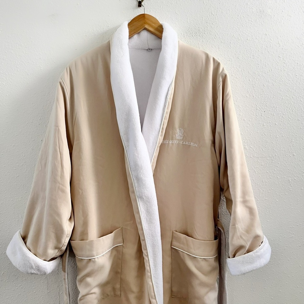 THE RITZ CARLTON Frette Microfiber Robe O/S - Picture 4 of 10